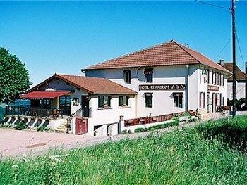 Hotel Logis Le Saint Cyr Montmelard Esterno foto